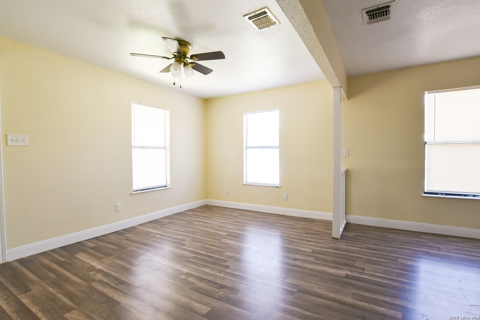 1263 Chalmers San Antonio TX 78211