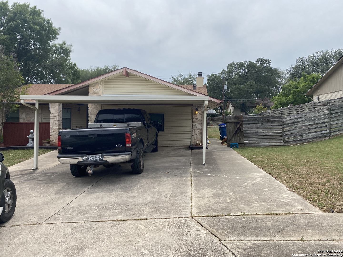 1215 Bay Horse Drive San Antonio TX 78245