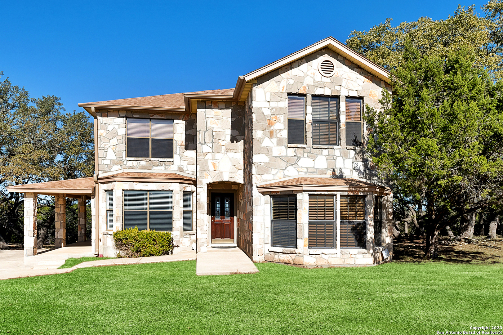 988 Summit Road Lakehills TX 78063