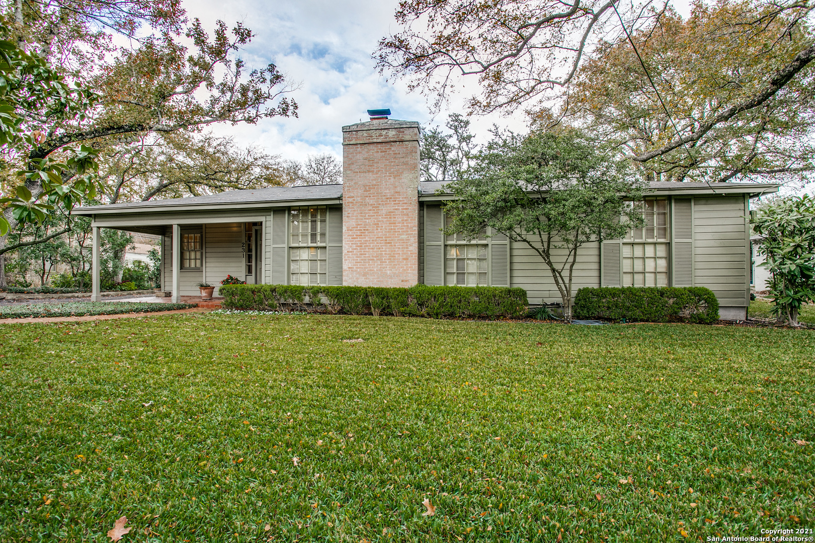 231 W Fair Oaks Place Alamo Heights TX 78209