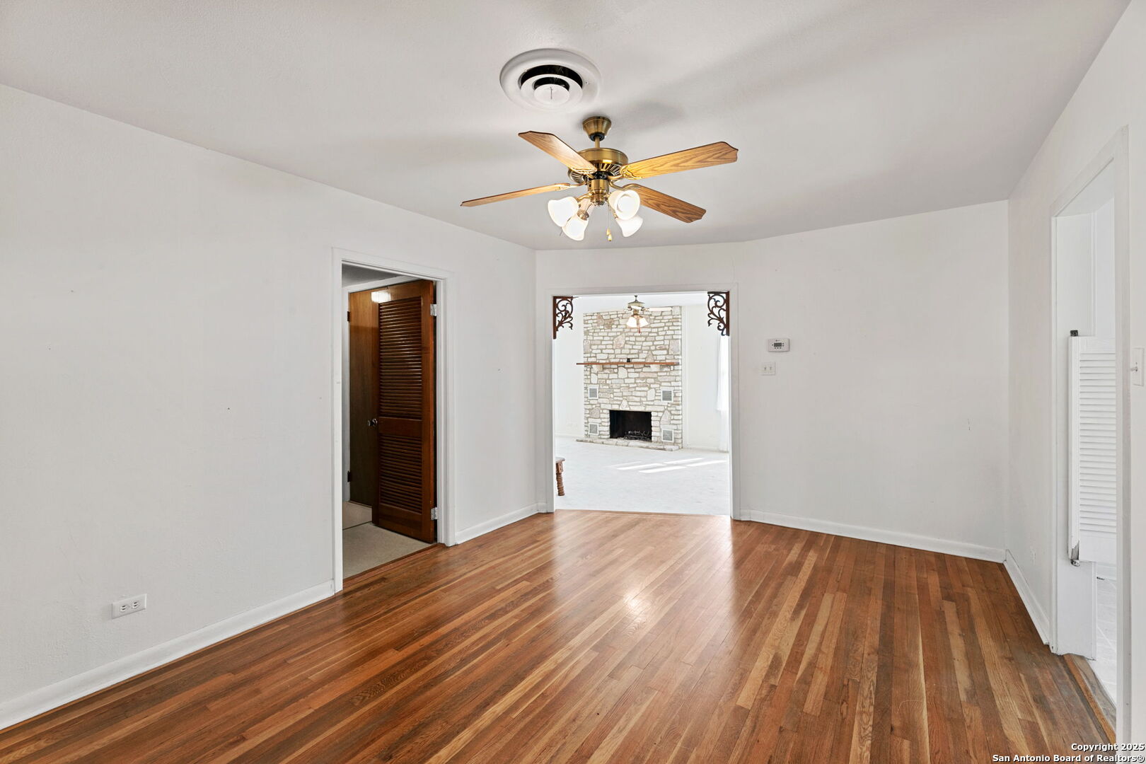 2602 Avenue K Hondo TX 78861