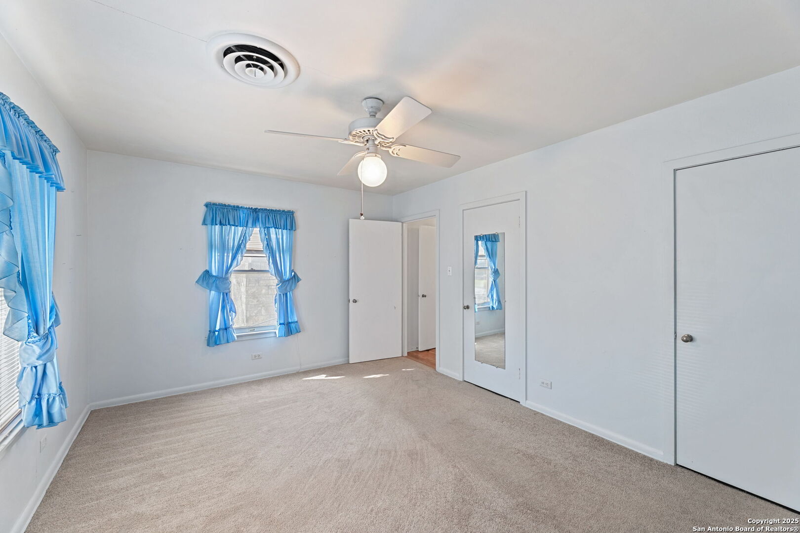 2602 Avenue K Hondo TX 78861
