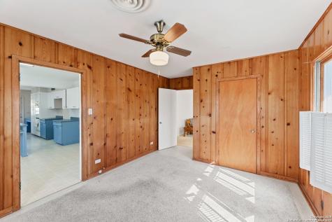 2602 Avenue K Hondo TX 78861