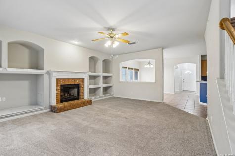 8703 Stoney Brook Universal City TX 78148