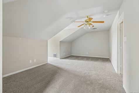 8703 Stoney Brook Universal City TX 78148