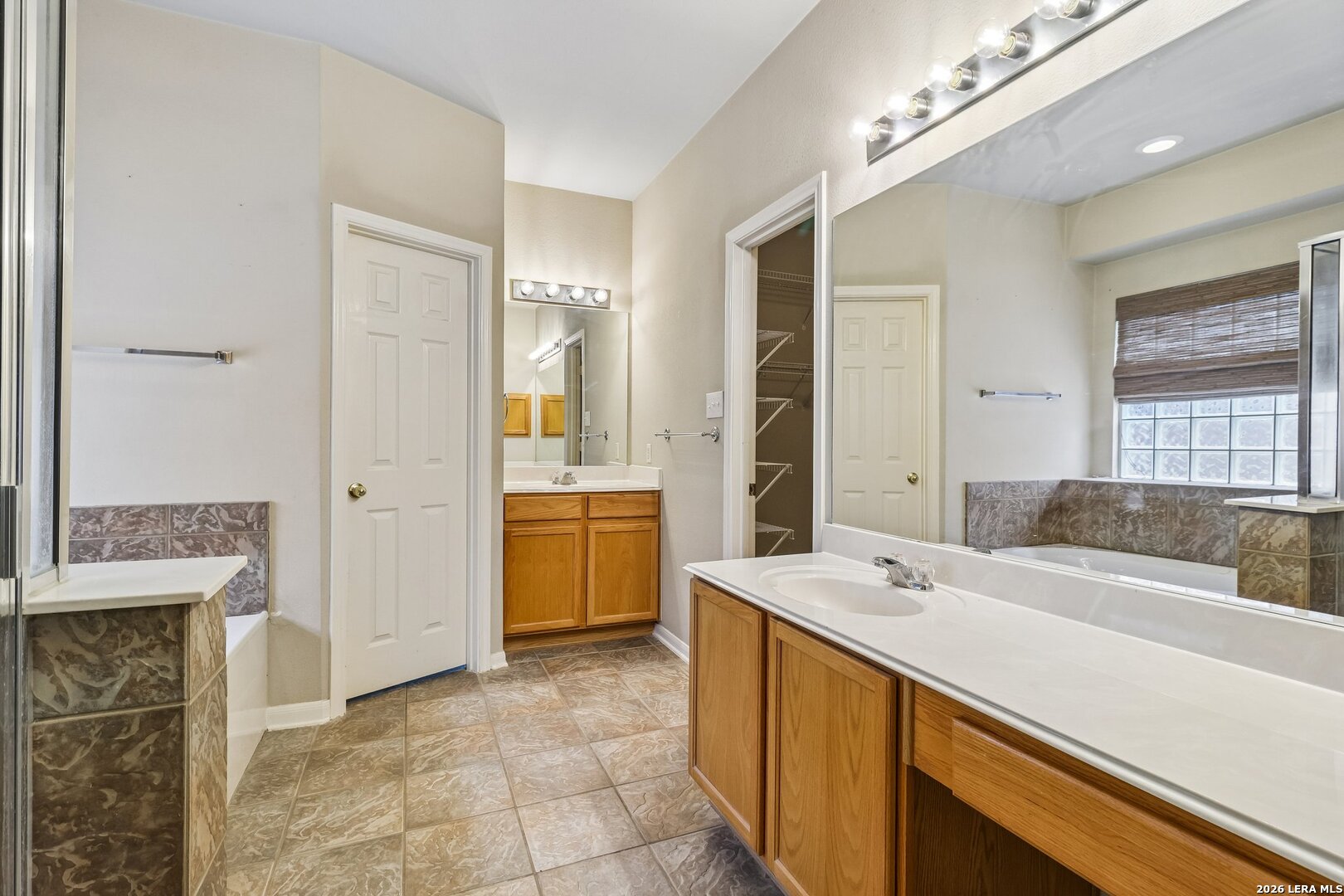 8703 Stoney Brook Universal City TX 78148