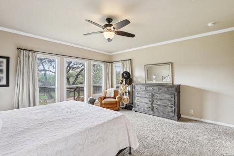 223 Summer Glen New Braunfels TX 78132