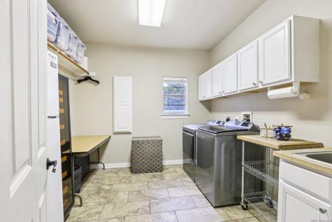 223 Summer Glen New Braunfels TX 78132