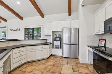 223 Summer Glen New Braunfels TX 78132