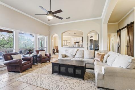 223 Summer Glen New Braunfels TX 78132