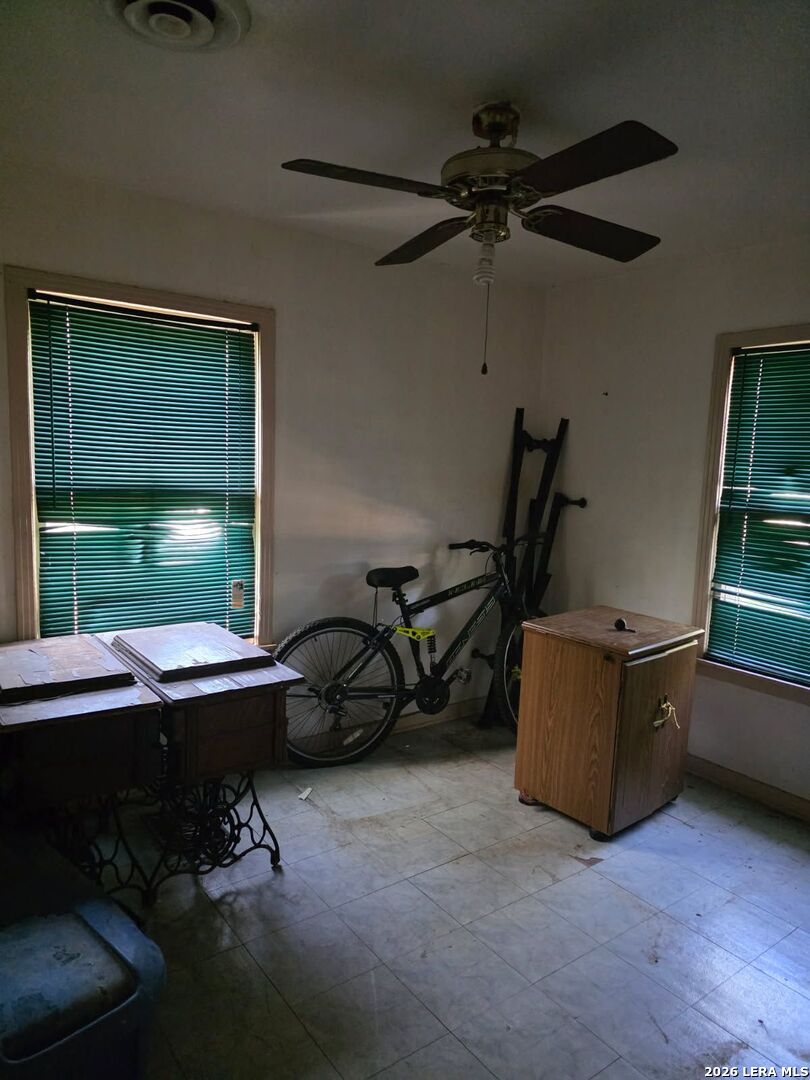 2502 Spokane Road San Antonio TX 78222