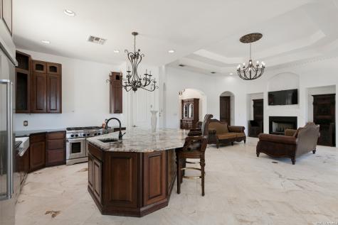 497 N Thunder Creek Road Utopia TX 78884