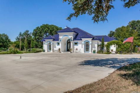 497 N Thunder Creek Road Utopia TX 78884