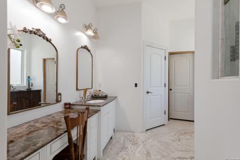497 N Thunder Creek Road Utopia TX 78884