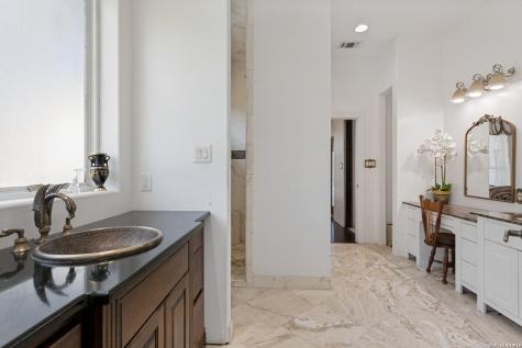 497 N Thunder Creek Road Utopia TX 78884
