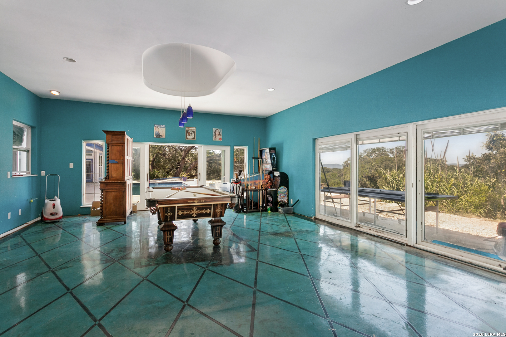 497 N Thunder Creek Road Utopia TX 78884