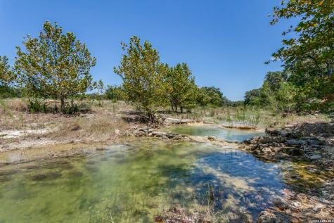497 N Thunder Creek Road Utopia TX 78884