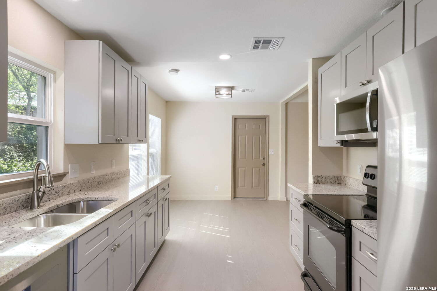 6731 Carters Bluff San Antonio TX 78239