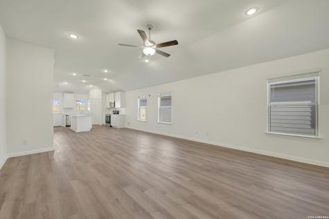 4251 Winston Way New Braunfels TX 78130