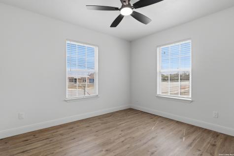 1102 Jewett San Antonio TX 78237