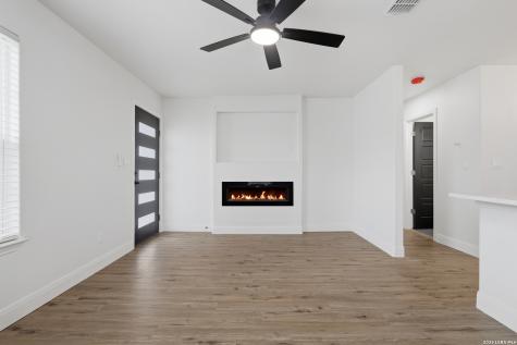 1102 Jewett San Antonio TX 78237
