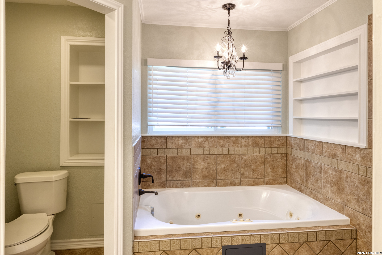 921 Maple Uvalde TX 78801