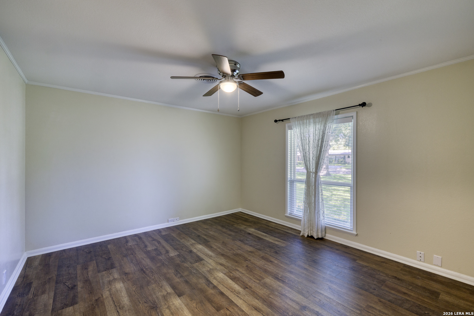 921 Maple Uvalde TX 78801
