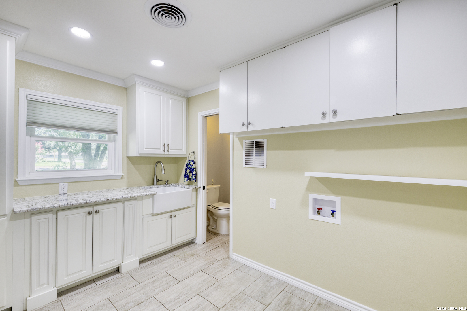 921 Maple Uvalde TX 78801