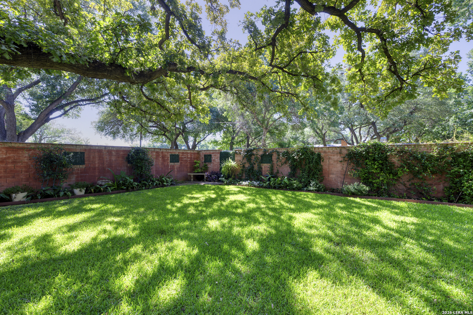 921 Maple Uvalde TX 78801