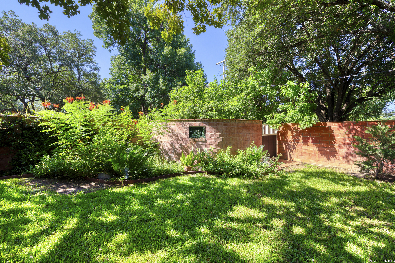 921 Maple Uvalde TX 78801
