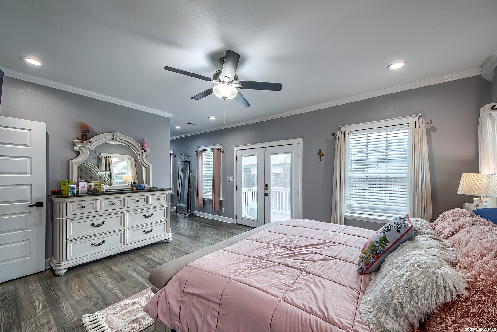 1002 W French Place San Antonio TX 78212