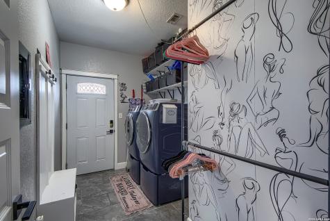 1002 W French Place San Antonio TX 78212