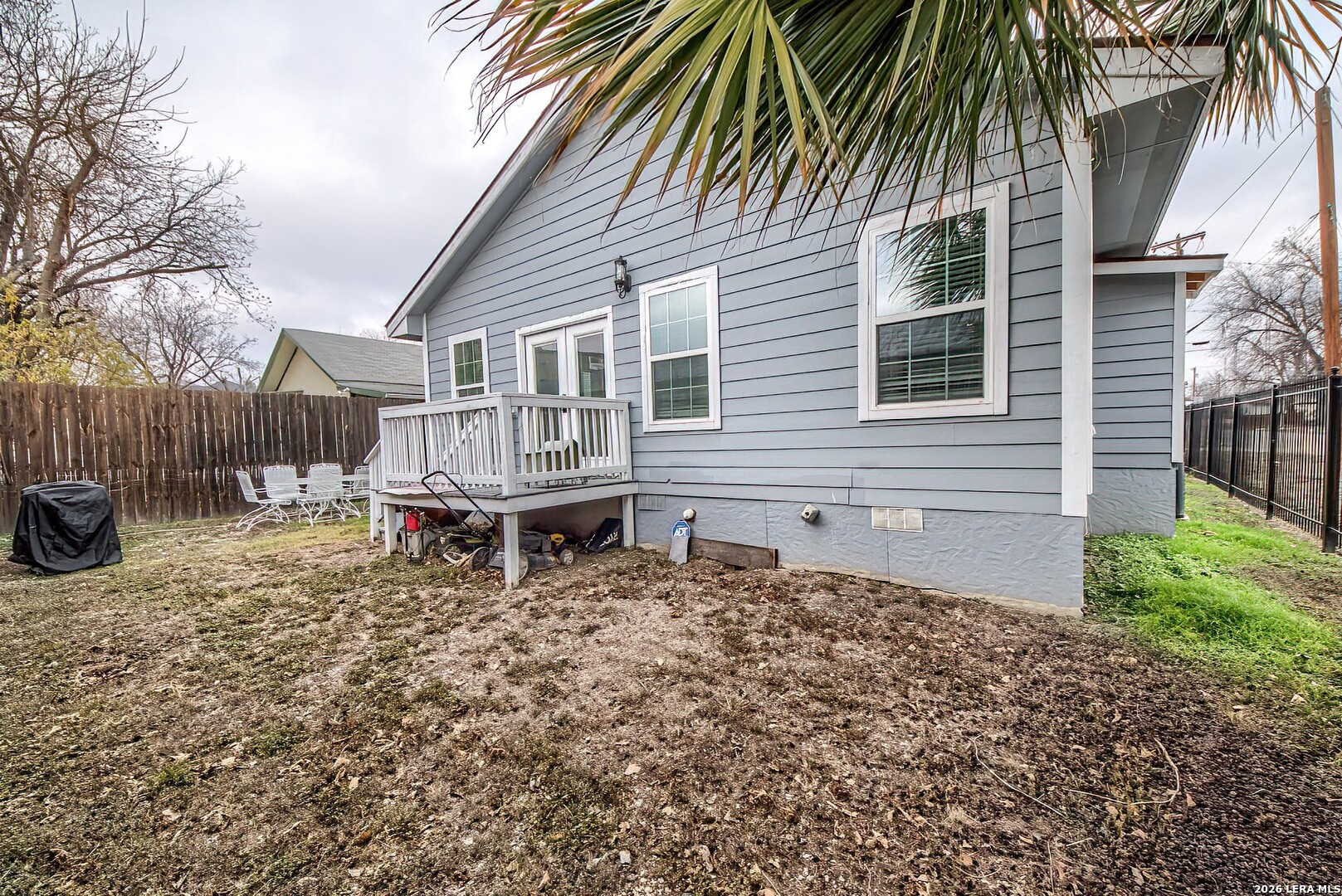 1002 W French Place San Antonio TX 78212
