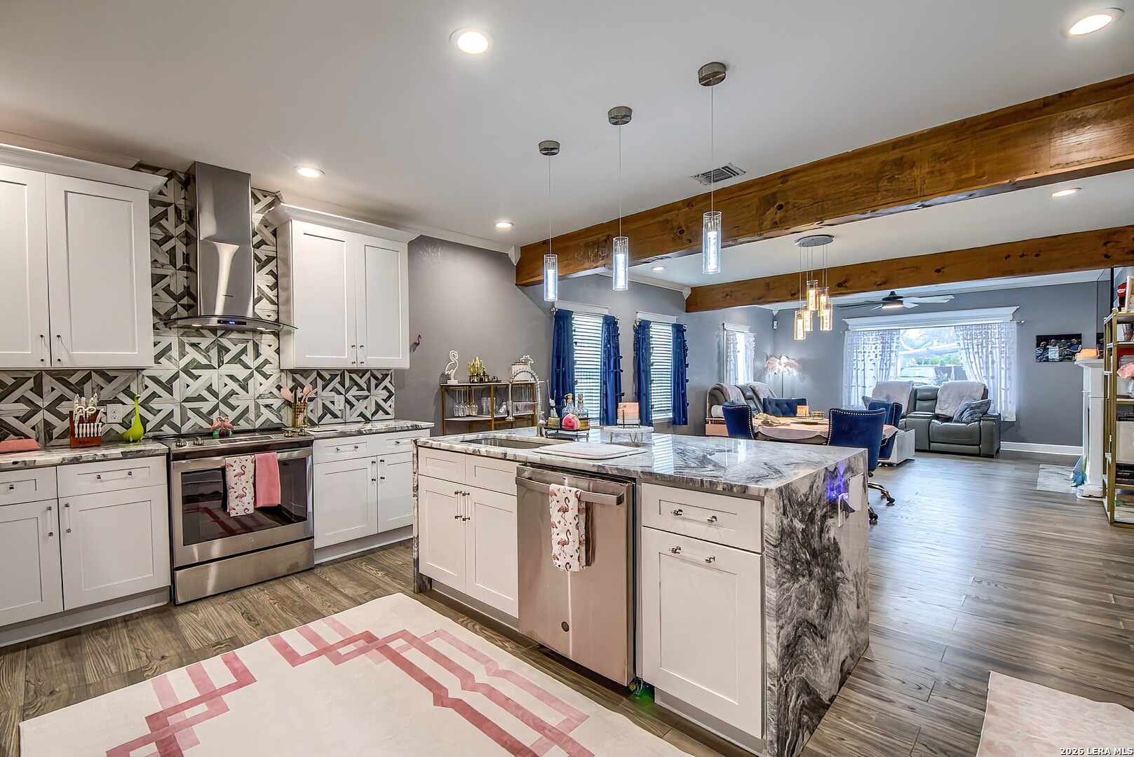 1002 W French Place San Antonio TX 78212