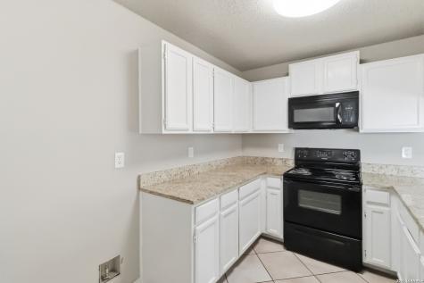 4086 Winter Sunrise Drive San Antonio TX 78244
