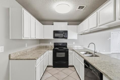 4086 Winter Sunrise Drive San Antonio TX 78244