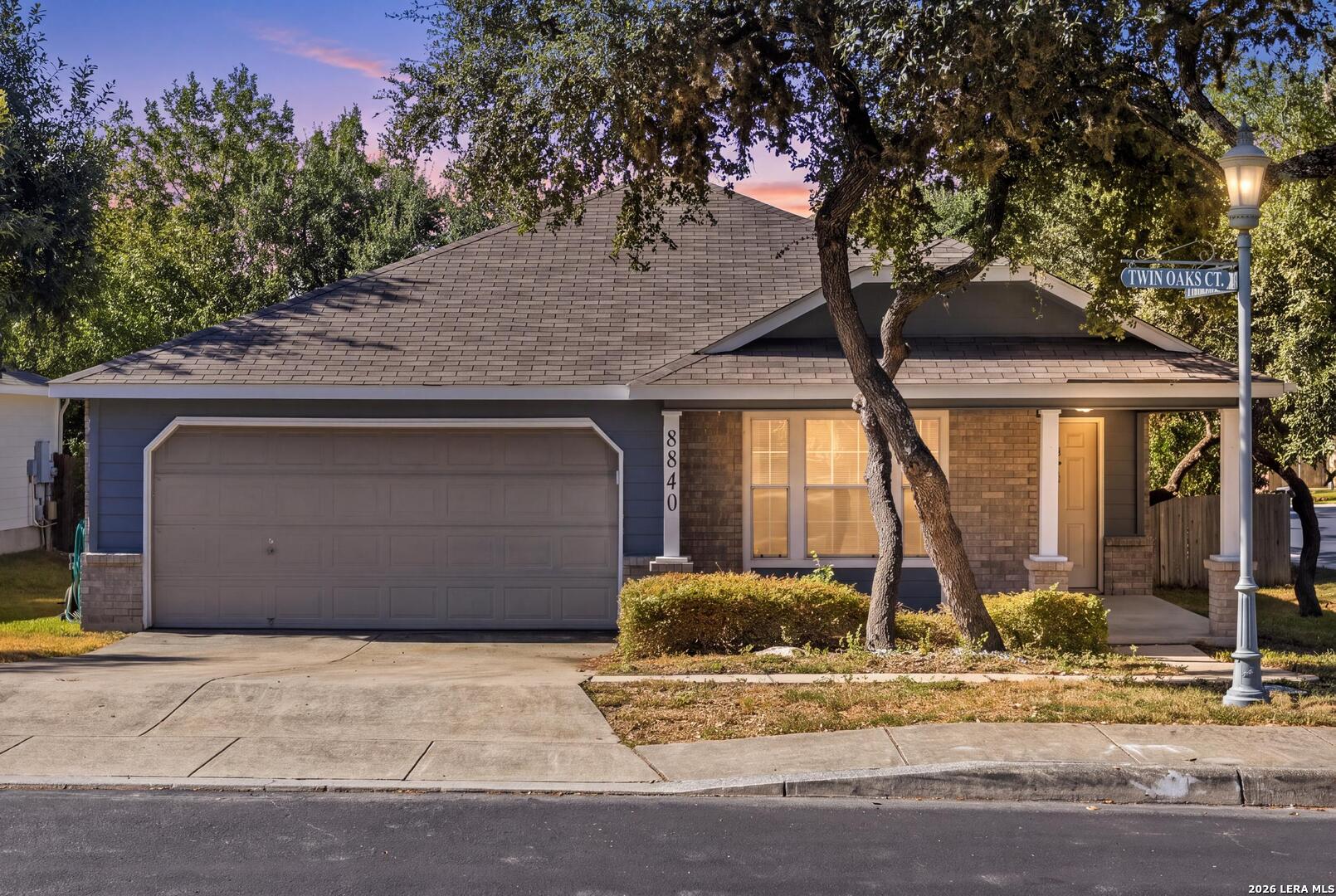 8840 Twin Oaks Court San Antonio TX 78250