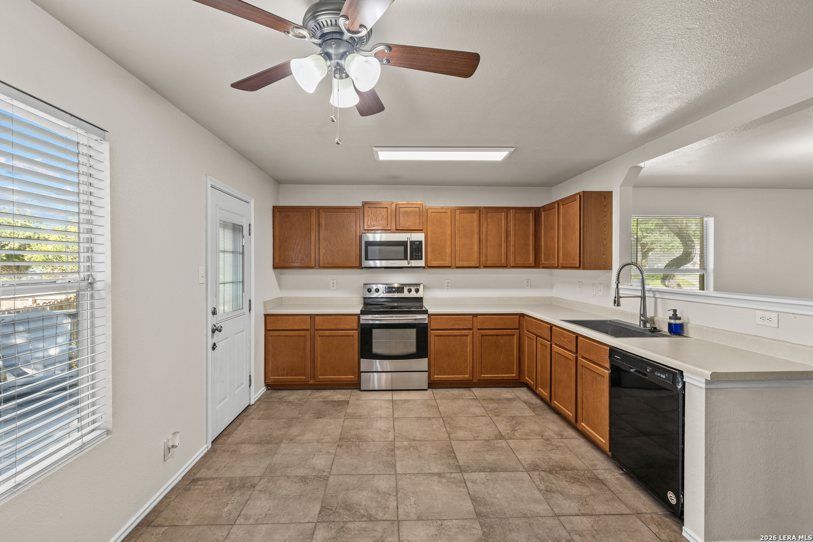 8840 Twin Oaks Court San Antonio TX 78250