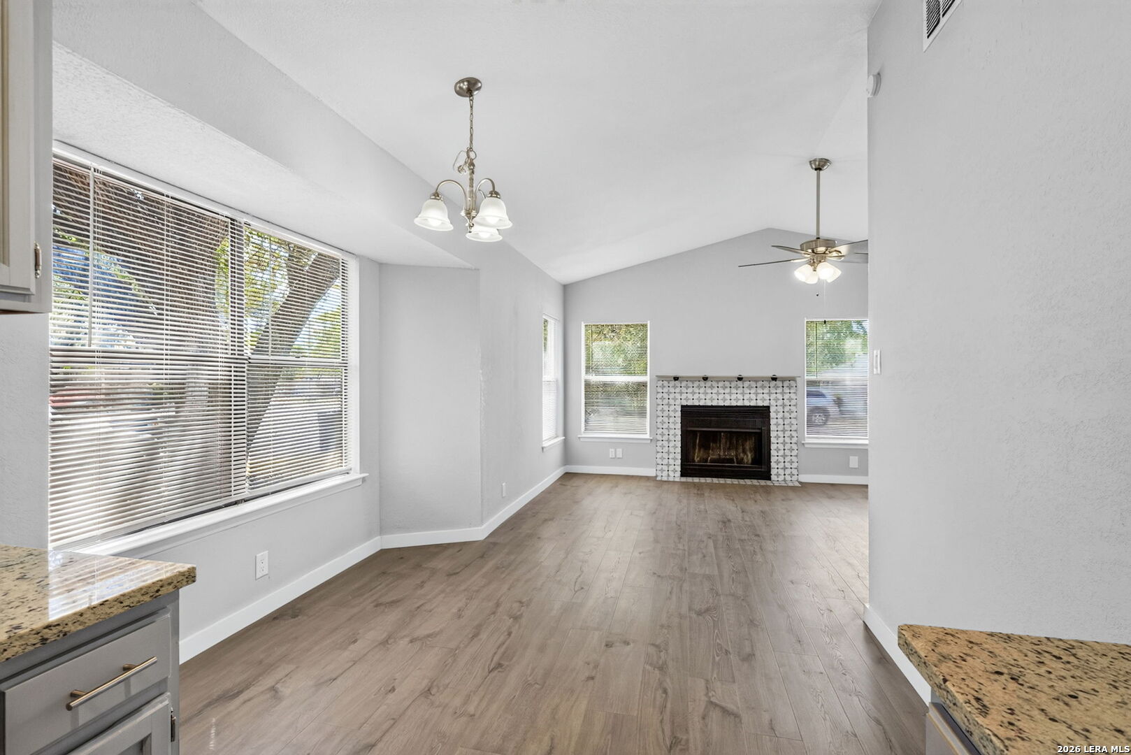 4114 Dakota Sun San Antonio TX 78244