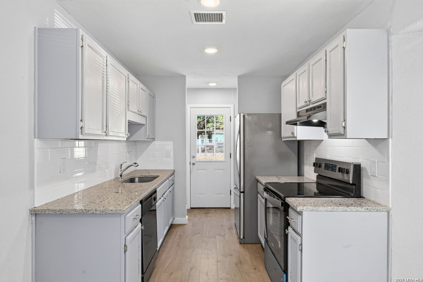 4114 Dakota Sun San Antonio TX 78244