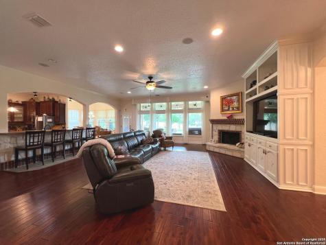 21918 Pesa Cove Garden Ridge TX 78266