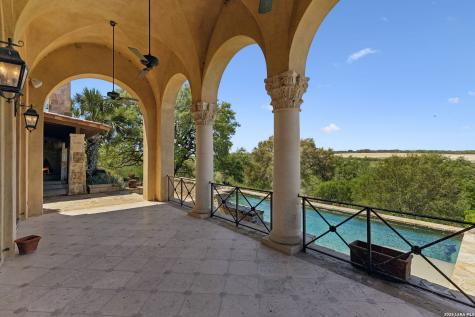 3011 Rustlers Trail San Antonio TX 78245