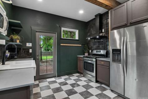607 W Kings Highway San Antonio TX 78212