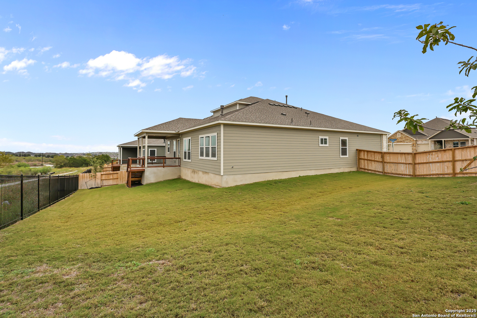 4503 Yoakum Valley Schertz TX 78108