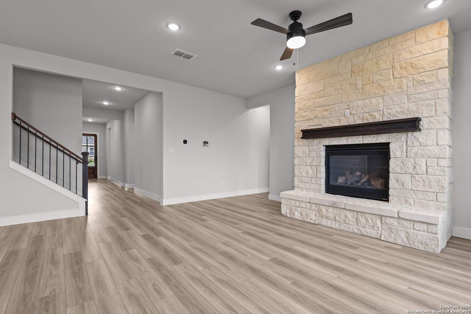 4503 Yoakum Valley Schertz TX 78108