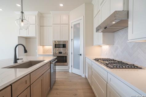 2013 Toscano Way Kerrville TX 78028