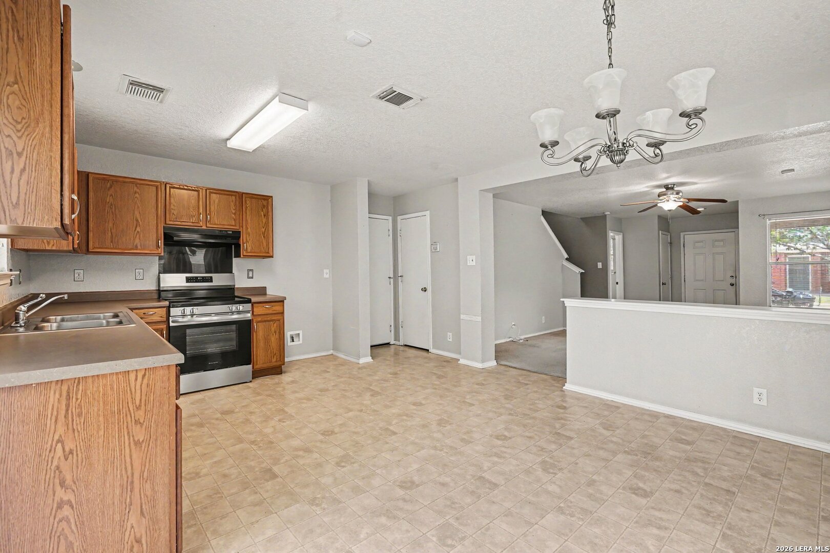 7 Moondance Hill San Antonio TX 78254