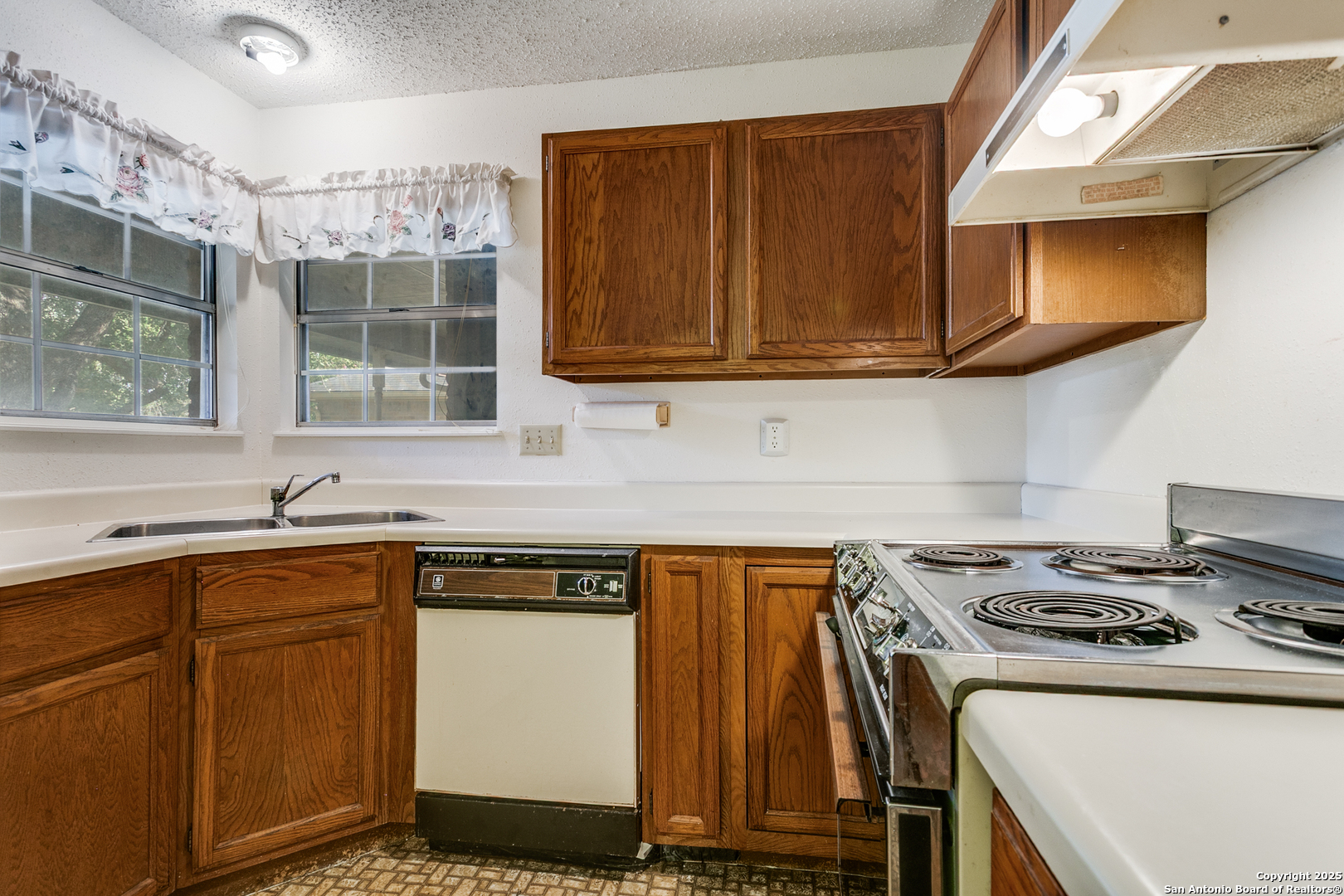 3629 Fox Run Schertz TX 78108