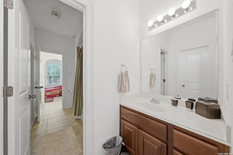 3751 Sunset Cliff San Antonio TX 78261