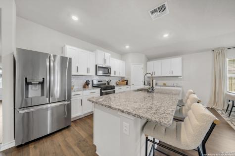 9810 Tupelo San Antonio TX 78254